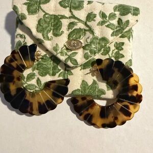 Sezane Sandy Tortoise Shell Hoop Earrings with Floral Pouch